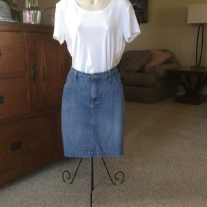 5 pocket jean skirt